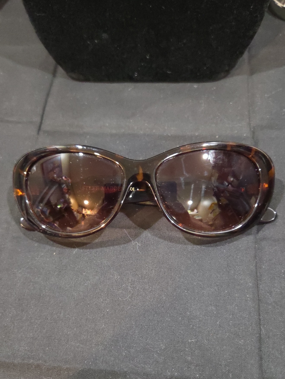 STEVE MADDEN SUNGLASSES